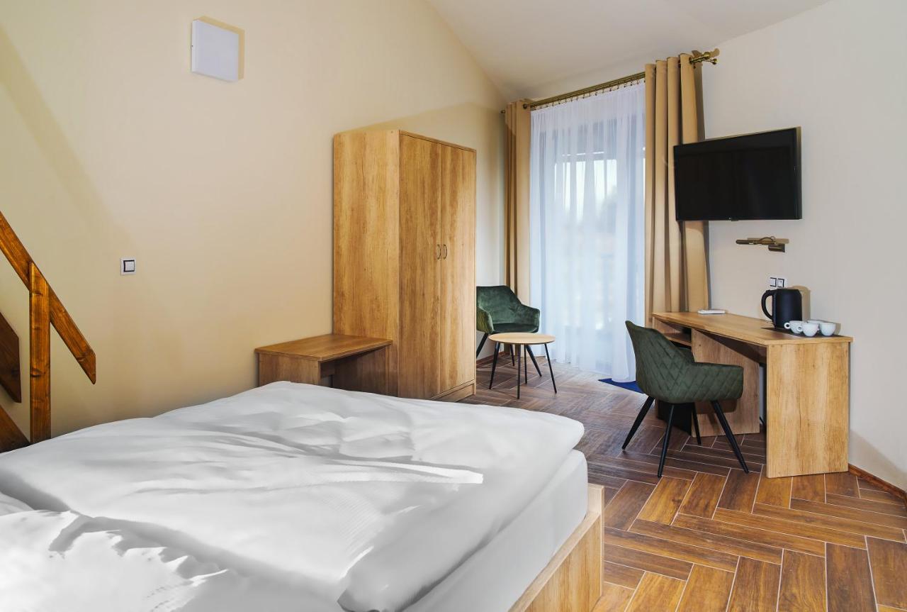 Hotel Dymnik Rumburk Buitenkant foto