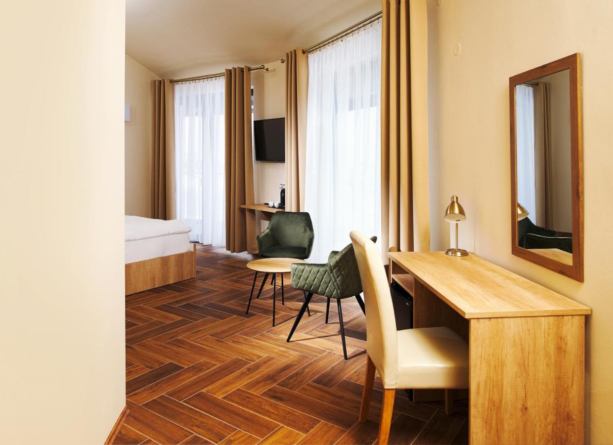Hotel Dymnik Rumburk Buitenkant foto