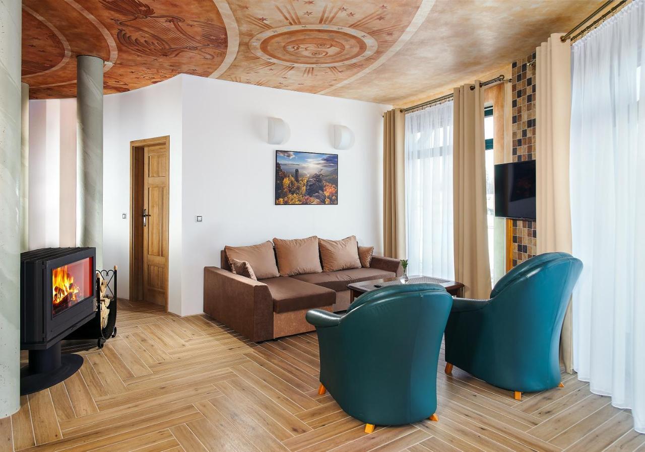 Hotel Dymnik Rumburk Buitenkant foto