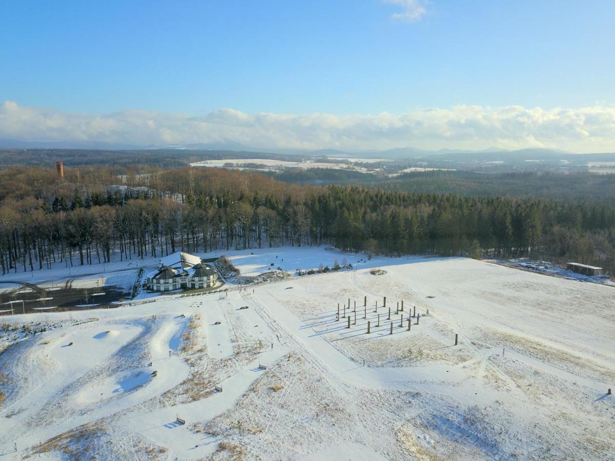 Hotel Dymnik Rumburk Buitenkant foto